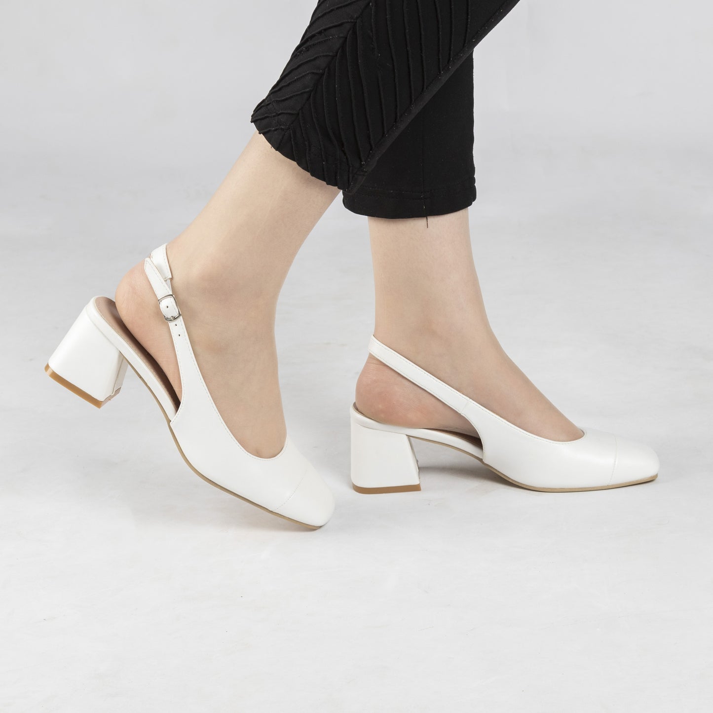 Escarpin A Talon Carré - Blanc / AS16