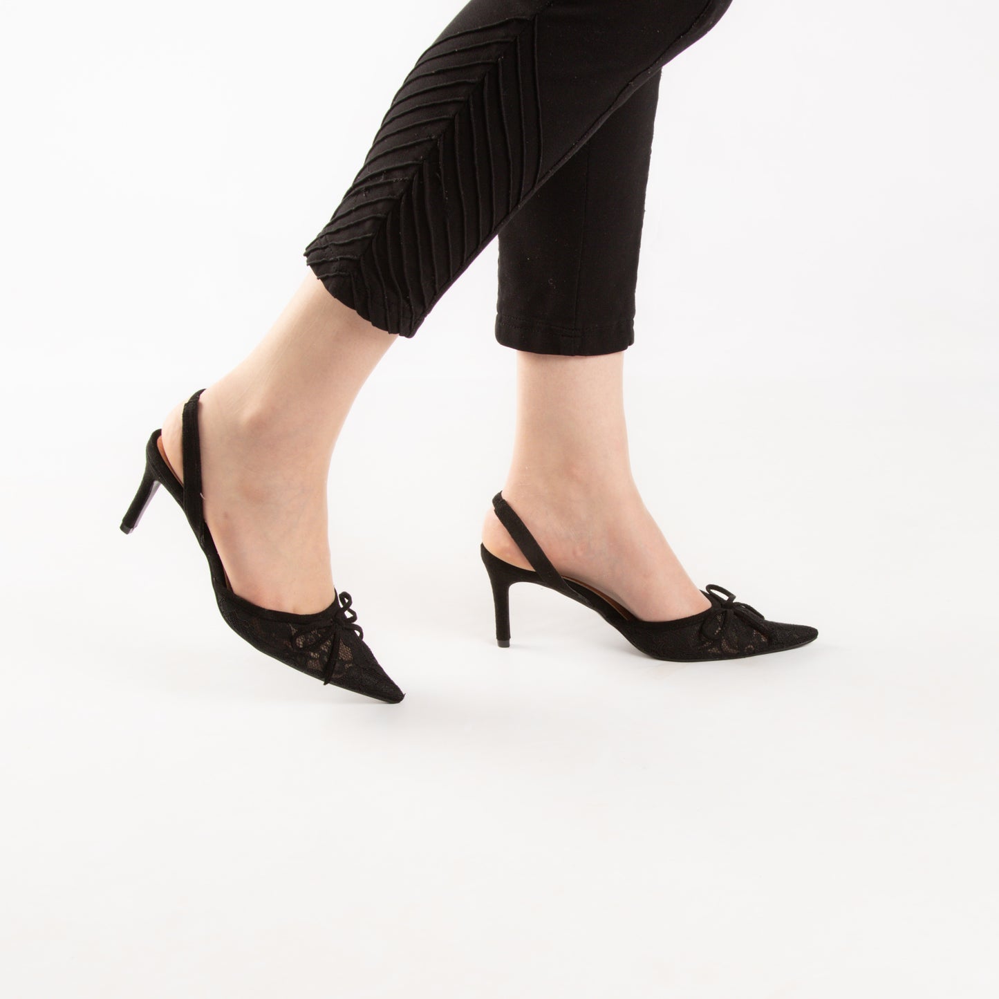 Escarpin En Dentelle - Noir / P-1450