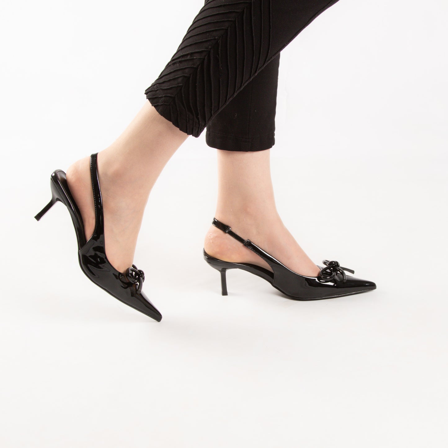 Escarpin A Talon Aiguille - Noir / AS11