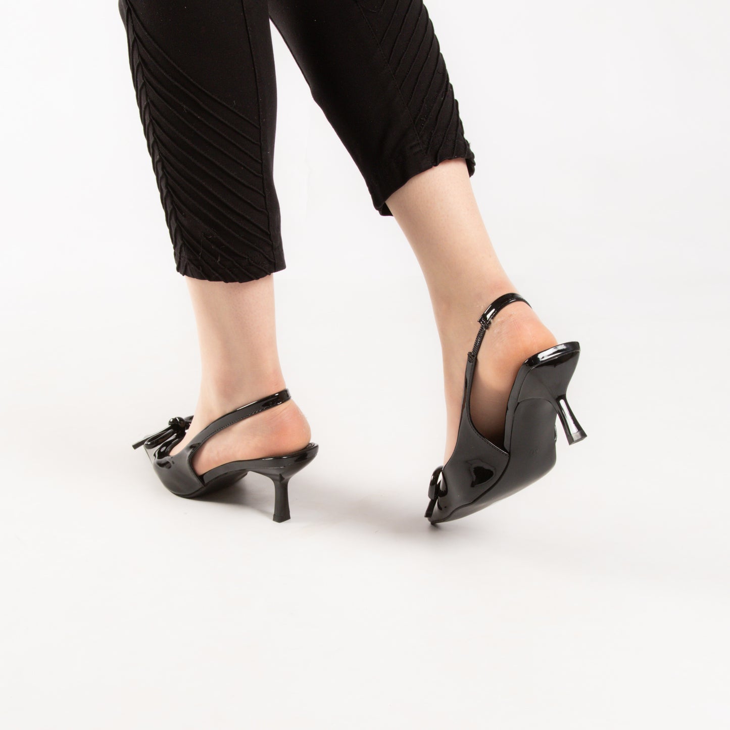 Escarpin à talon aiguille - noir / ref : AS11