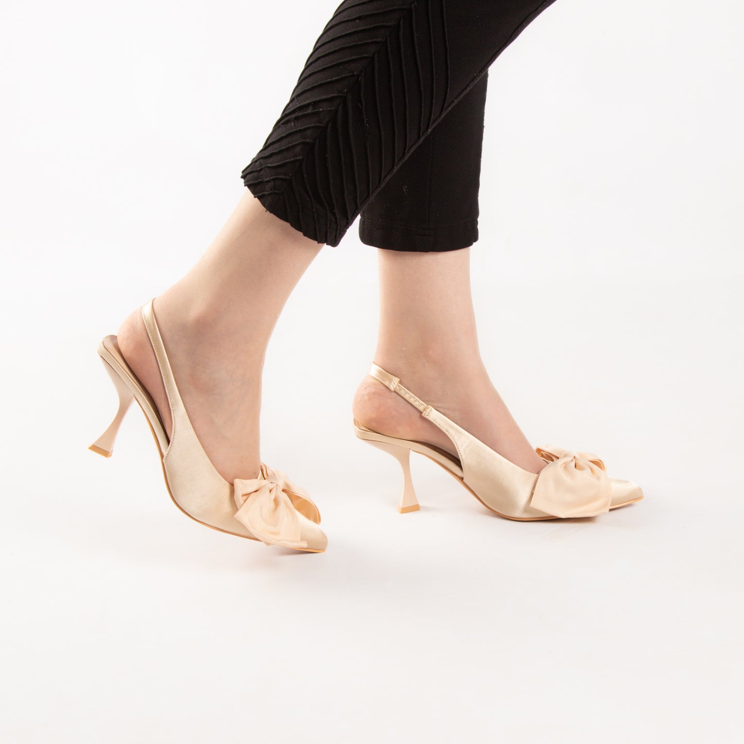 Escarpin A Talon Aiguille - Beige / AS08