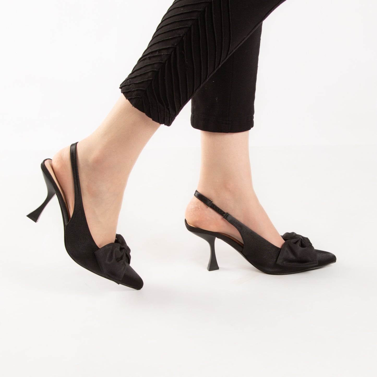 Escarpin A Talon Aiguille - Noir / AS07