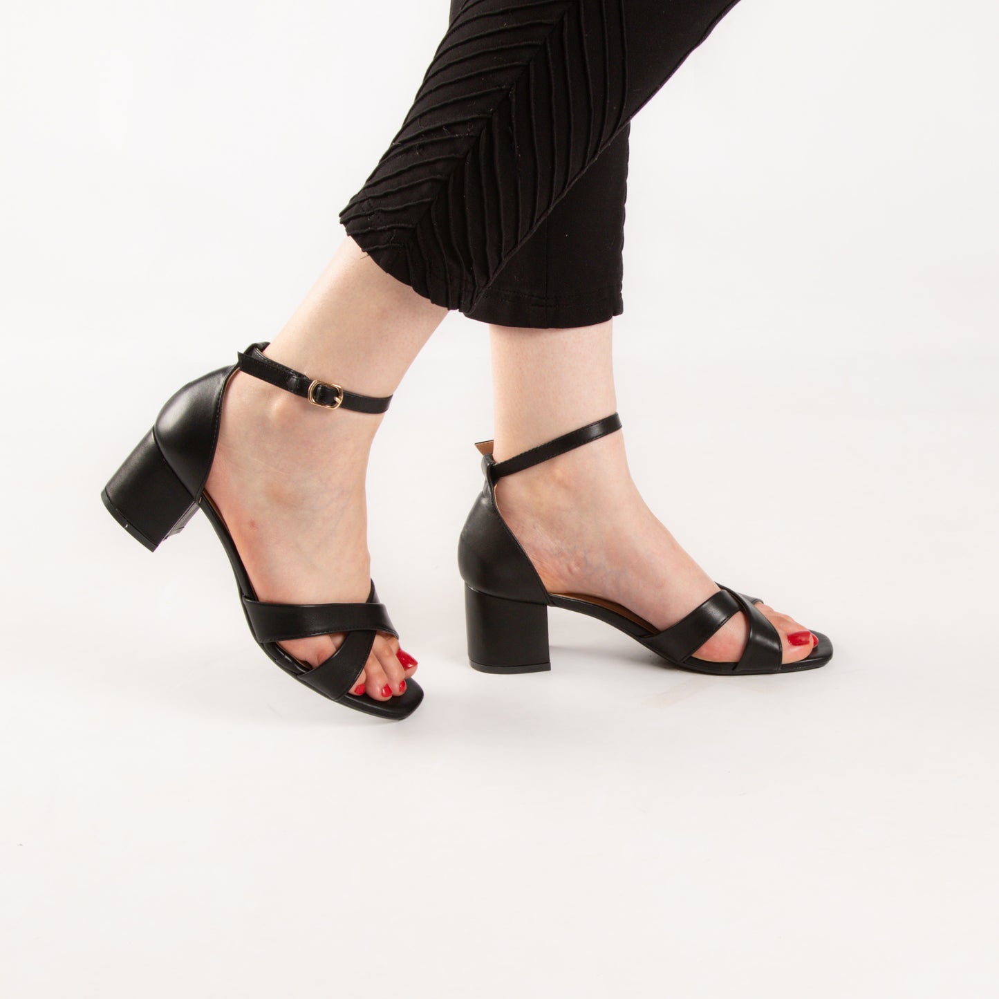 Sandale A Talon Carré - Noir / AS69