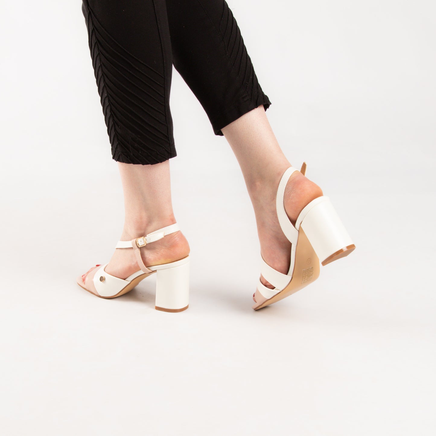 Sandale A Talon Carré - Blanc / AS70
